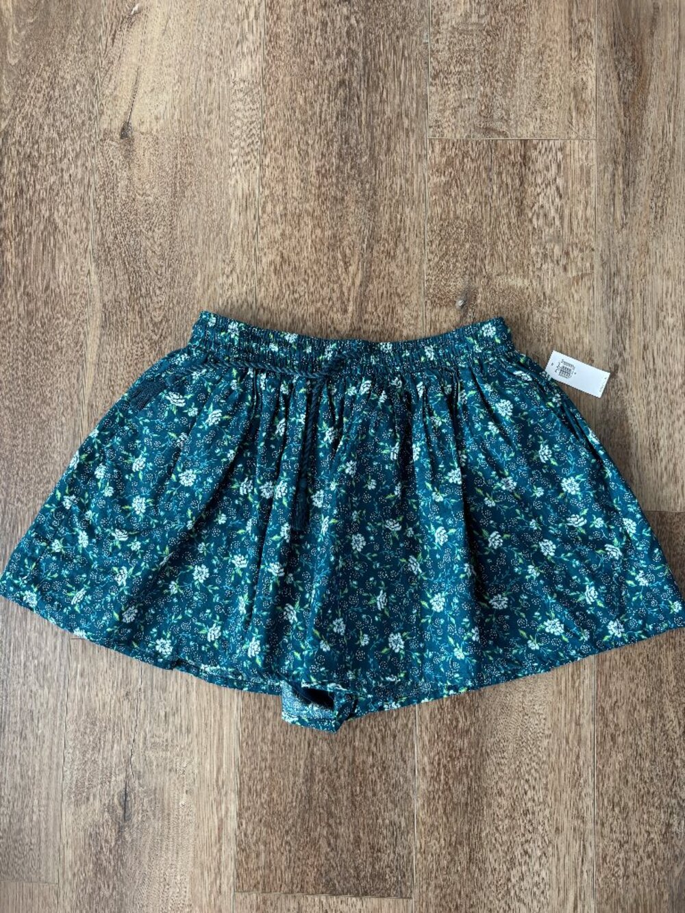 Old Navy Teal Printed Shorts Size Small NWT